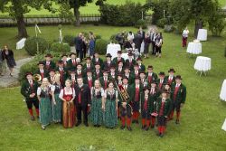 Unser Flügelhornist Gerhard Auinger hat am 23.07.2011 geheiratet