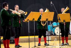 Klostringer beim Bezirksweisenblasen St. Michael am Bruckbach